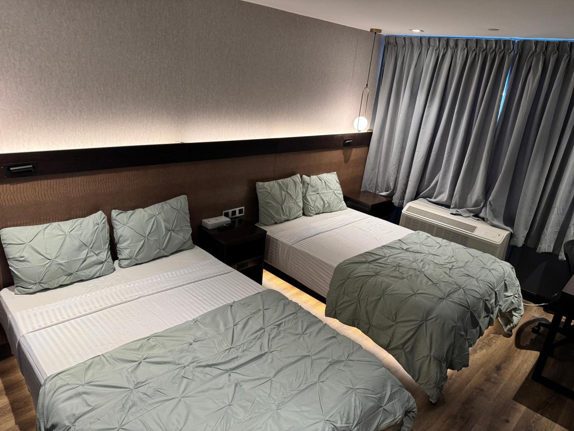 Hotel Mirage Brooklyn Нью-Йорк Екстер'єр фото